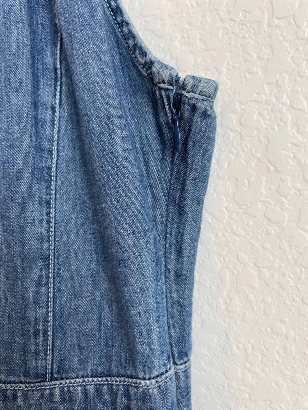 ANTHROPOLOGIE Pilcro Femme Denim Jumpsuit • Size 0 - Picture 8 of 13